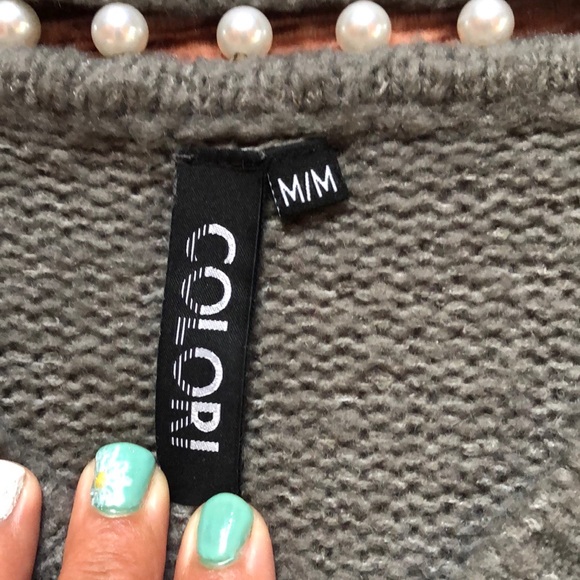 Pearl Neck Sweater - Picture 4 of 4